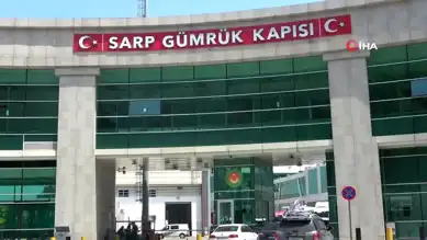 Sarp Sınır Kapısı'nda Rekor Geçiş: 5,5 Milyon Kişi!