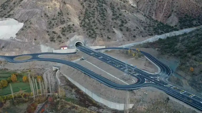 Yeni Dağ Yolu 2 Yılda 929 Bin Araç Geçirdi
